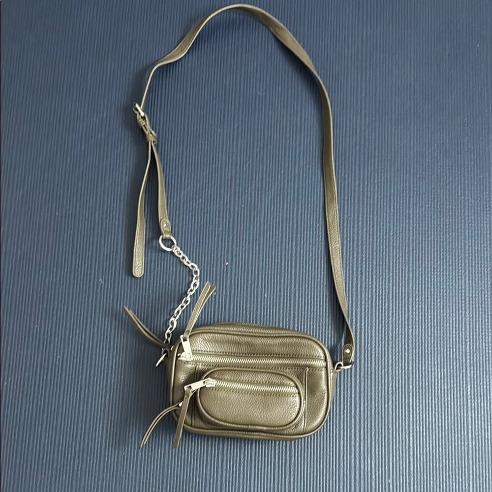 The Drop, Olive Green Camera Bag Purse, Excellent Condition